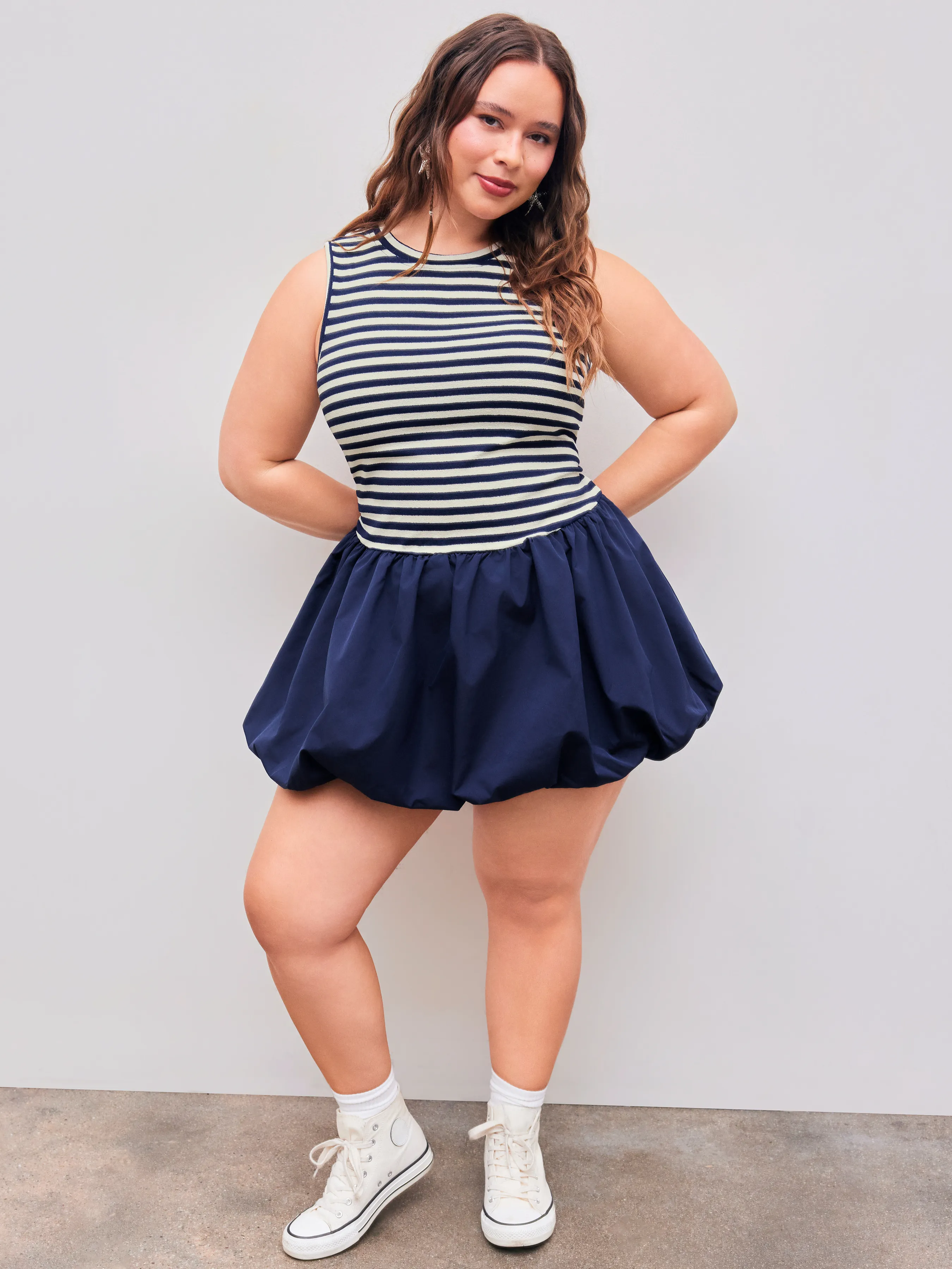 Vestido Mini Burbuja a Rayas con Cuello Redondo y Pantalón Corto Liso Curvy